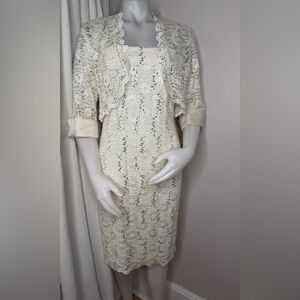 Elegant Cream Lace Dress